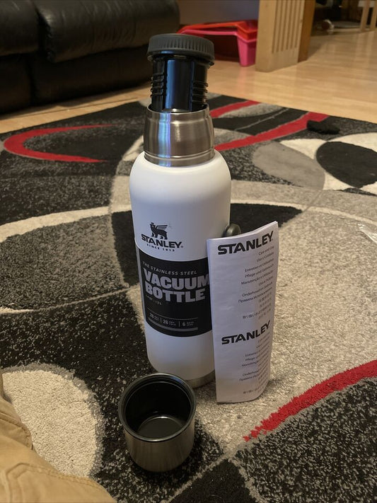 stanley original vacuum bottle white 1.3 L